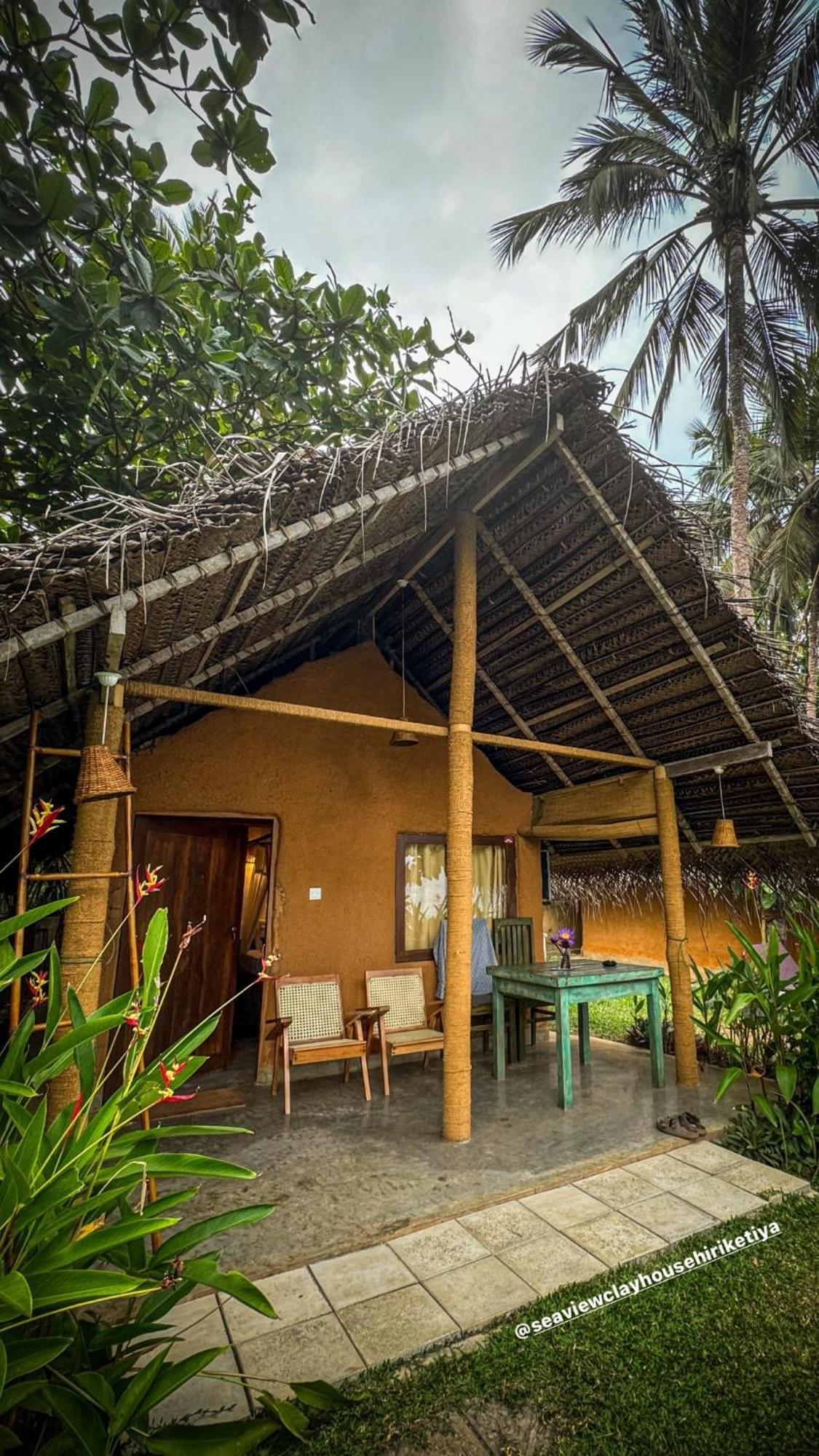 Sea View Clay House 3*